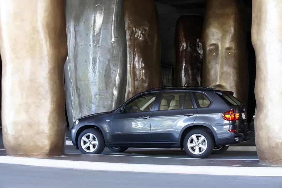 BMW X5 xDrive 4.0d 2010 года  (фото 62 из 83)
